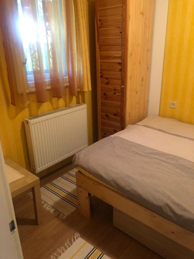 Oeroekzoeld Apartmanok Balatonfenyves Esterno foto