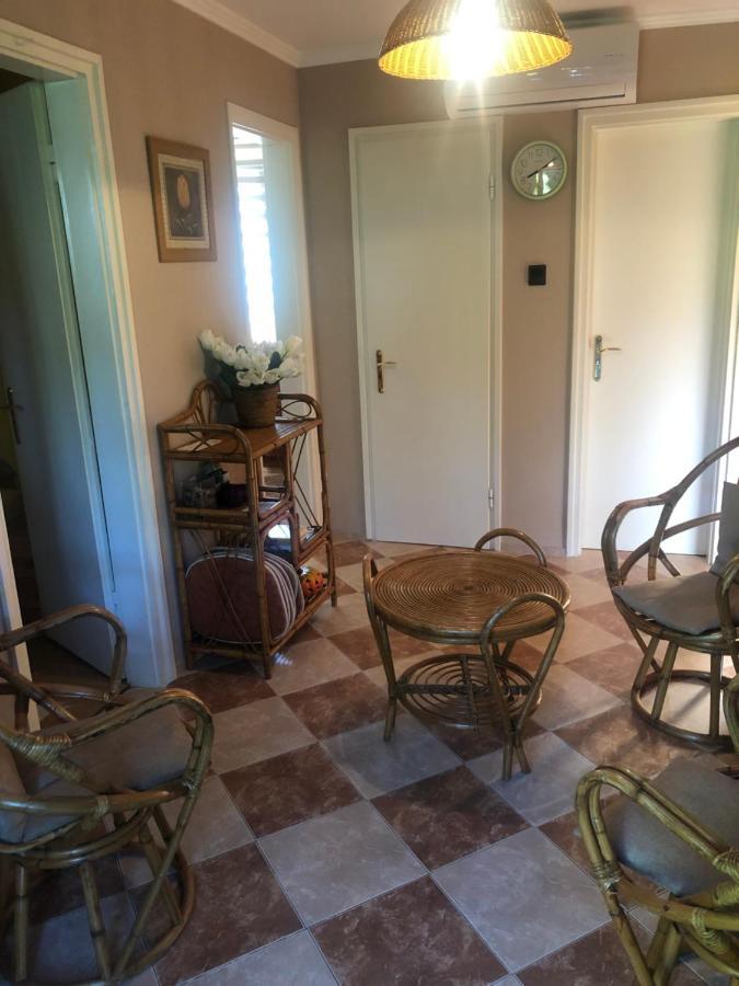 Oeroekzoeld Apartmanok Balatonfenyves Esterno foto